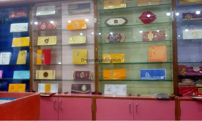 MADAM KI SHAADI CARD KI DUKAN